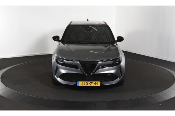Alfa Romeo Junior Elettrica Veloce 54 kWh 281pk 2025 (Origineel-NL), JLX-71-H
