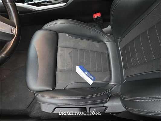 BMW 320i 3-serie Executive Edition 184pk 2019 (Origineel-NL) 3-Serie, XT-203-T