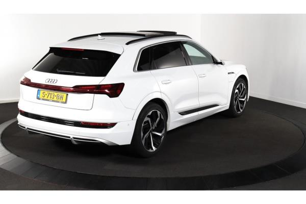 Audi e-tron 55 S edition Quattro 95 kWh 408pk 2022 (Origineel-NL), S-713-BN