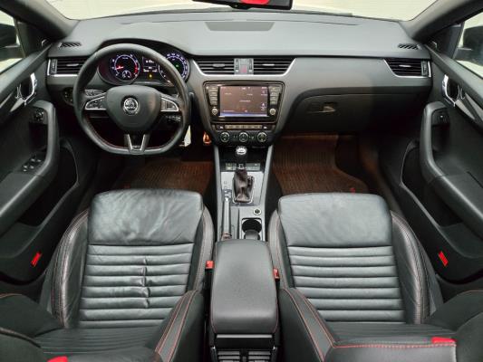 Škoda Octavia Combi RS Business 2.0 TSI 230pk 2016, X-330-DT