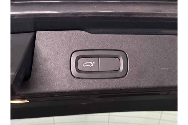 Volvo V60 Cross Country Pro 2.0 AWD 190pk 2020 (Origineel-NL), G-715-ZL