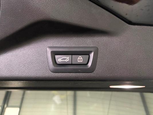 BMW X5 xDrive45e High Executive M-pakket 398pk 2022 (Origineel-NL), R-985-JH
