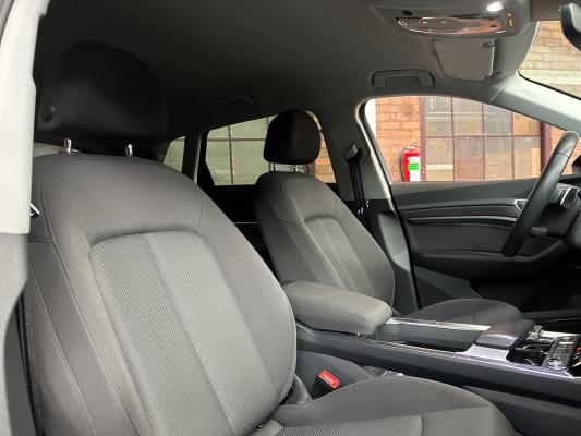 Audi e-tron 50 quattro Business edition 71 kWh 313pk 2020 (Origineel-NL + 1e eigenaar), K-578-JS