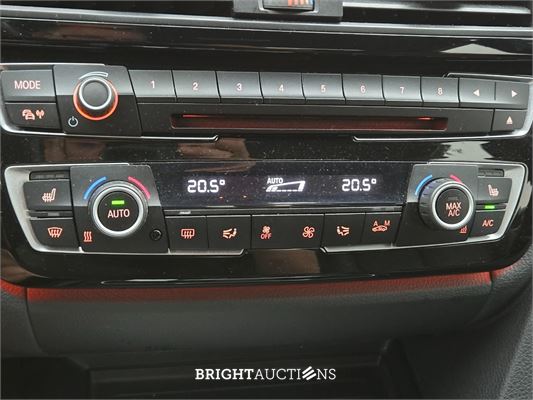 BMW 330e Centennial High Executive 272pk 2016 (Origineel-NL) 3-Serie, KX-220-P