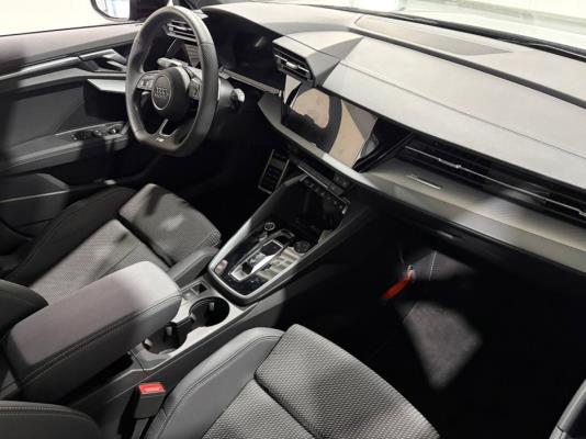Audi A3 Limousine 30 S edition TFSI 116pk 2025 (Origineel-NL), HGG-44-P