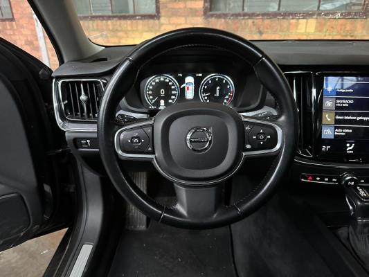 Volvo V60 2.0 T4 Momentum Proline 188pk 2019 (Origineel-NL), ZP-740-L
