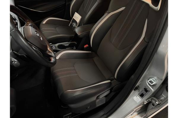 Toyota Corolla Touring Sport Hybrid GR-Sport 2.0 261pk 2021 (Origineel-NL), K-880-PR