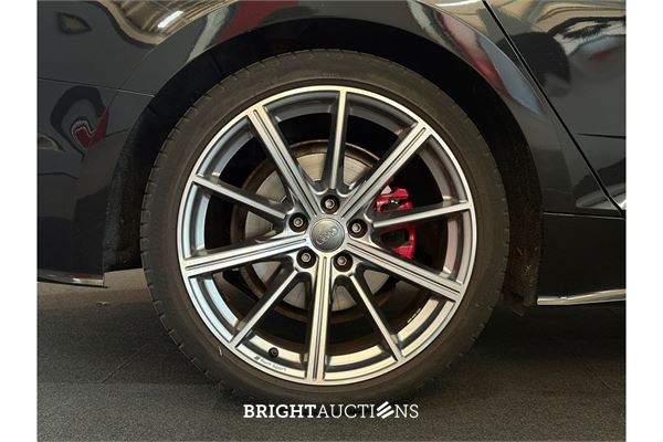 Audi A5 Sportback 40 Launch edition Sport TDI 190pk 2020, P-165-JF