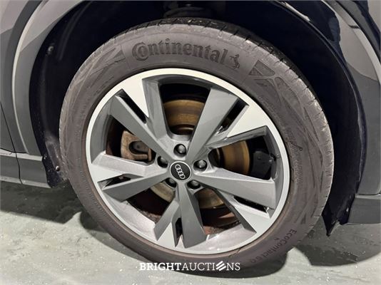 Audi Q4 e-tron 40 Launch edition Advanced 77 kWh 204pk 2021 (Origineel-NL), N-414-FZ