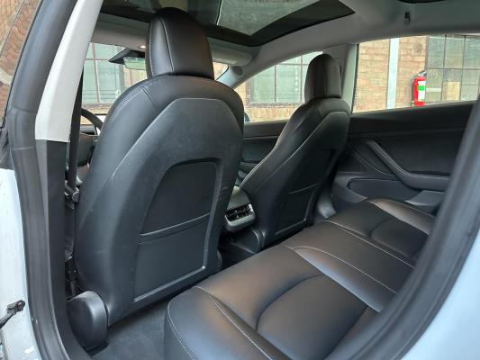 Tesla Model 3 Standard RWD Plus 60 kWh 238pk 2020 (Origineel-NL + 1e eigenaar, K-953-BT