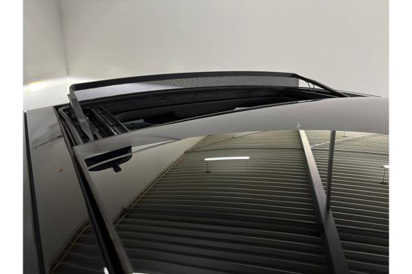Land Rover Range Rover Velar P400e Dynamic HSE PHEV 2.0 AWD 443pk 2024 (Origineel-NL), Z-139-HJ