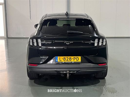 Ford Mustang Mach-E Extended RWD 98 kWh 286pk 2021 (Origineel-NL), L-828-PD