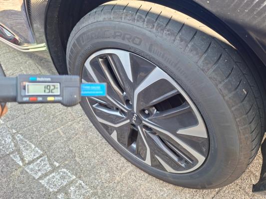 Kia EV6 Plus 77 4 kWh 228pk 2022 (Origineel-NL), P-076-XK