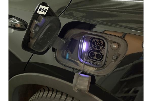 Volvo XC40 Recharge P8 R-Design AWD 408pk 2021 (Origineel-NL), L-682-DV