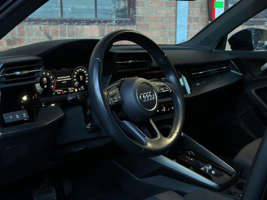 Audi A3 Sportback 35 TFSI Business edition 150pk 2020 (Origineel-NL+1e eignaar), J-594-JG