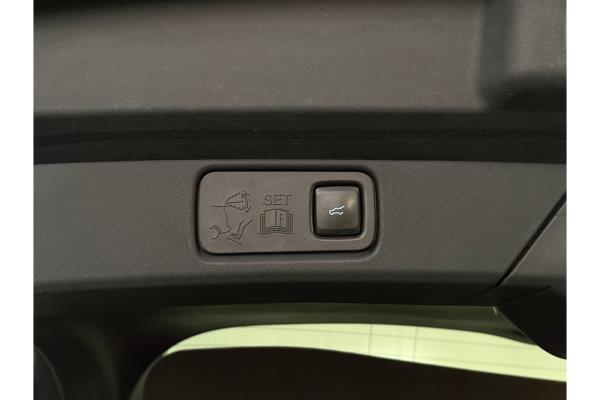 Ford Mustang RWD 75 kWh 2021 (Origineel-NL), N-352-BB