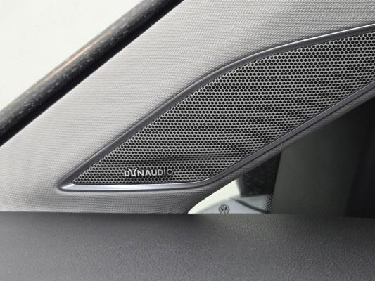 Volkswagen Golf Highline Business R 1.5 TSI 150pk 2017, GZG-30-F