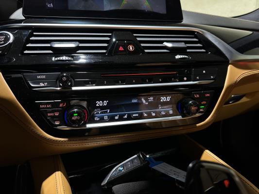 BMW M550i xDrive High Executive 462pk 2018 (Origineel-NL), RS-253-R