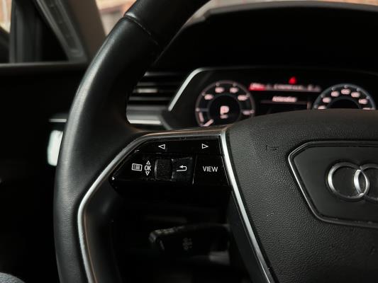 Audi e-tron 55 quattro Business edition 95 kWh 408pk 2020 (Origineel-NL+1e eigenaar), K-611-KJ