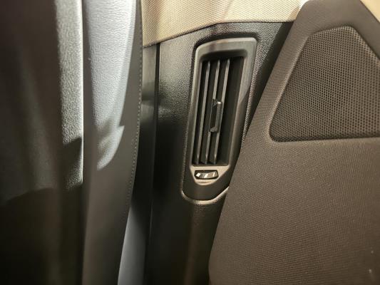 BMW iX xDrive40 Executive 77 kWh 326pk 2023 (Origineel-NL), T-756-HD