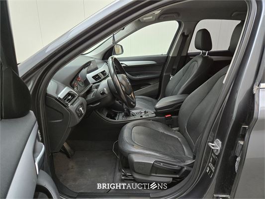BMW X1 sDrive18d Corporate Lease Essential 150pk 2016 (Origineel-NL), HZ-429-Z
