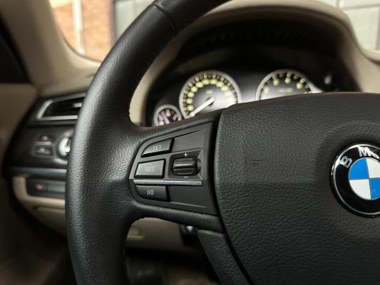 BMW ActiveHybrid7 F04 4.4 V8 465pk 2011