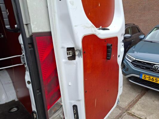 Iveco Daily 35S14V 2.3 352L H3 137 pk 2022, VNX-84-K