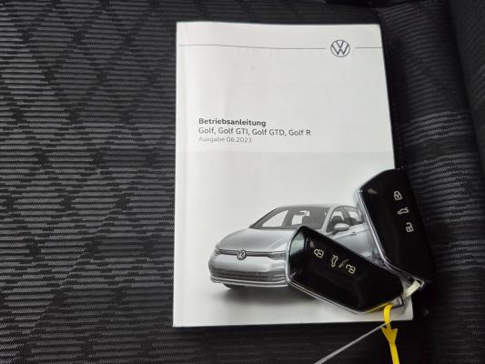 Volkswagen Golf eTSI R-Line 1.5 150pk 2023, GJV-33-B
