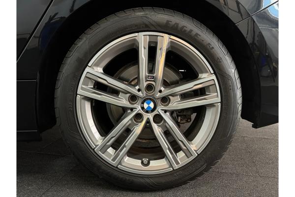 BMW 118i Business Edition 136pk 2021 (Origineel-NL) 1-Serie, L-323-RB