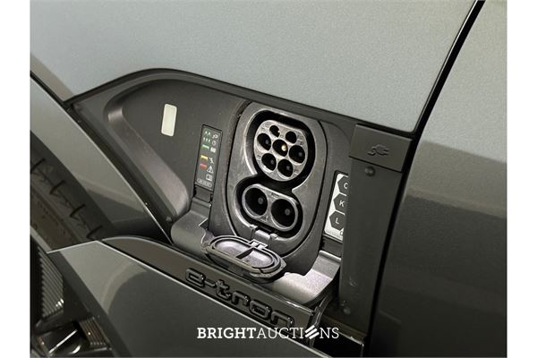 Audi Q8 55 S Edition Competition Quattro 115 kWh 2024 (Origineel-NL), Z-182-HF