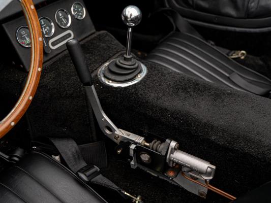 DAX Cobra 427 Tojeiro Cabriolet 3.9 V8 1997, 74-KGP-3