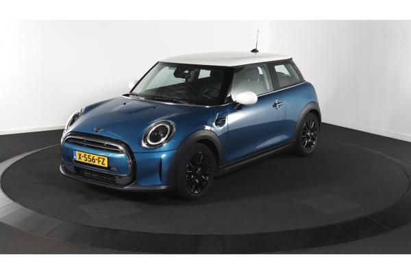 Luxury Car, Premium Daily Driver & EV Auction