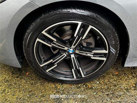 BMW 320d Touring M Soprt 190pk 2023 3-serie (Origineel-NL + 1e eigenaar), T-274-GG