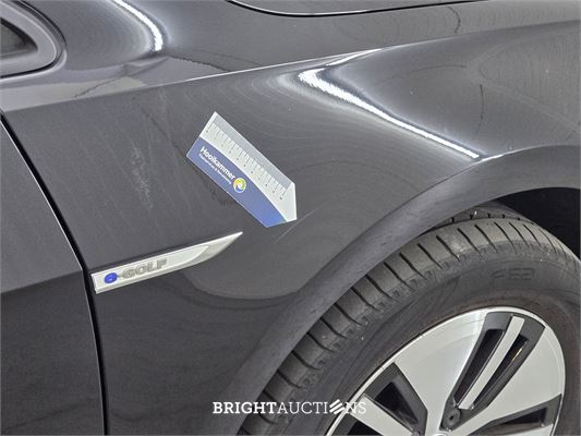 Volkswagen Golf e- e 136pk 2018 (Origineel-NL), TX-203-J