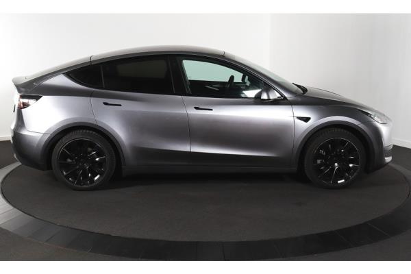 Tesla Model Y RWD 58 kWh 238hp 2024 (Original-NL), Z-870-HT
