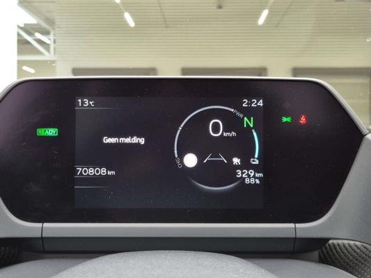 Toyota Bz4x Active 71 kWh 204pk 2023 (Origineel-NL), T-444-GB