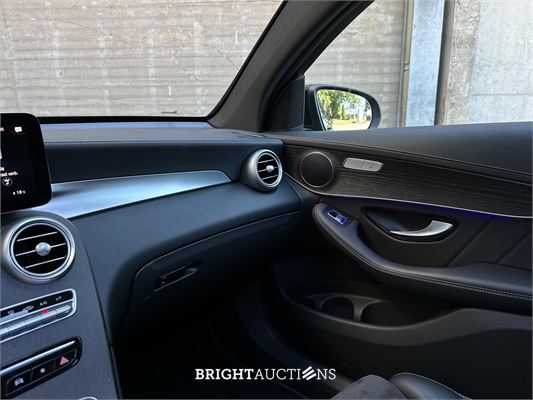 Mercedes-Benz GLC300e 4M Business Solution AMG GLC-klasse Coupé 320pk 2021, S-063-GD 