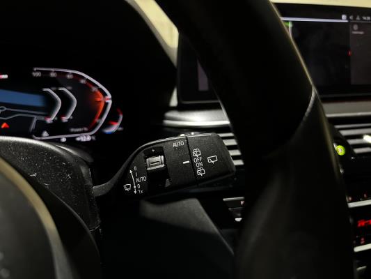 BMW 520i Touring High Executive Edition M-Sport 184pk 2021 (Origineel-NL) 5-Serie G31, L-194-JX