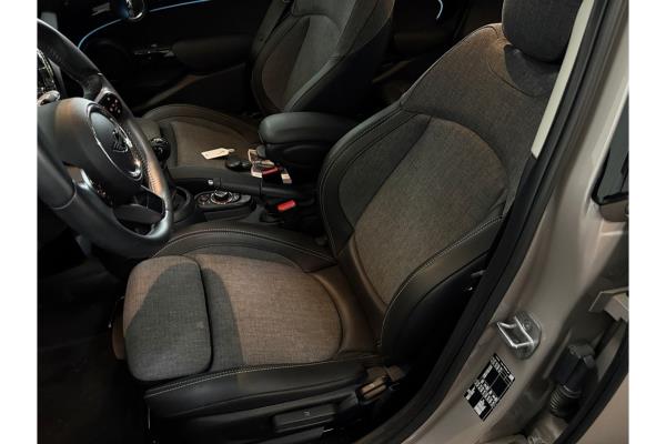 MINI One Business Edition 1.5 102pk 2022 (Origineel-NL), P-333-LL