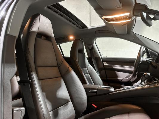 Porsche Panamera 3.6 V6 4WD 300pk 2012, G-397-TZ