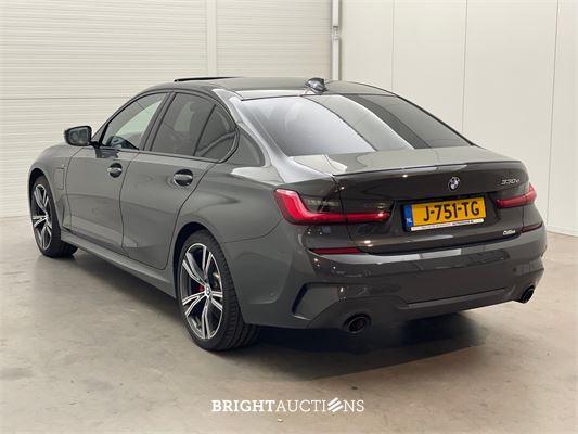 BMW 330e 3-serie eDrive Edition 296pk 2020 (Origineel-NL) 3-Serie, J-751-TG