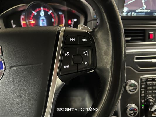 Volvo XC70 2.0 D4 FWD Momentum 181pk 2014 (Origineel-NL) Automaat, 2-XLB-00