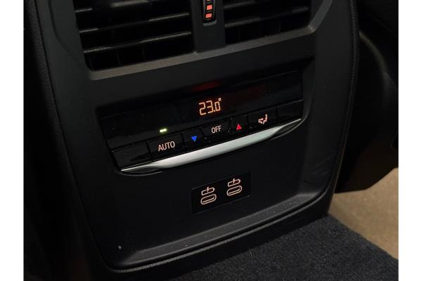 BMW 4 Serie 420 i Business Edition Plus 183pk 2022 (Origineel-NL), P-940-JH