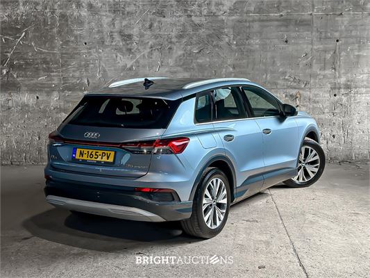 Audi Q4 e-tron 35 Launch edition Advanced 55 kWh 170pk 2021 (Origineel-NL + 1e eigenaar), N-165-PV