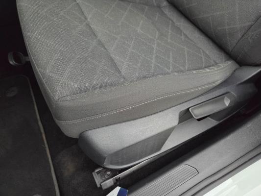 Volkswagen Golf Life 1.5 TSI 131pk 2020 (Origineel-NL), J-437-KF