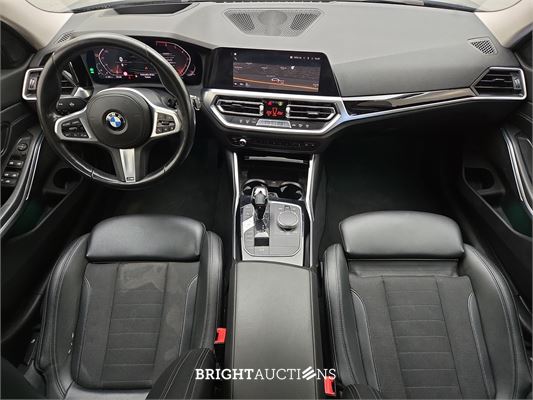 BMW 320i 3-serie Executive Edition 184pk 2019 (Origineel-NL) 3-Serie, XT-203-T
