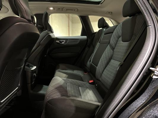 Volvo XC60 2.0 T6 Plug-in hybrid AWD Core Bright 253pk 2027 (Origineel-NL+1e eigenaar), S-190-RP