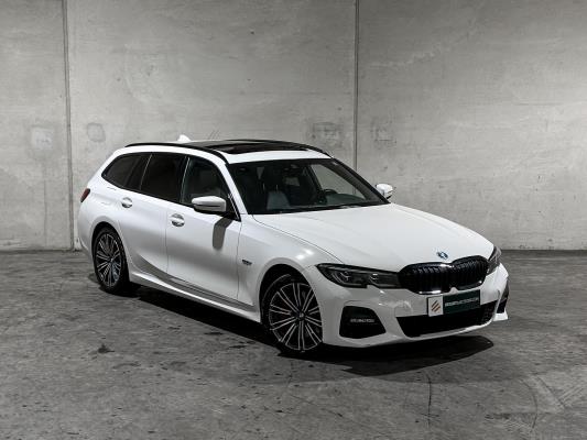 BMW 320e Touring Business Edition Plus M-Sport 204pk 2022 (Origineel-NL + 1e Eigenaar) 3-Serie G21, P-991-JH