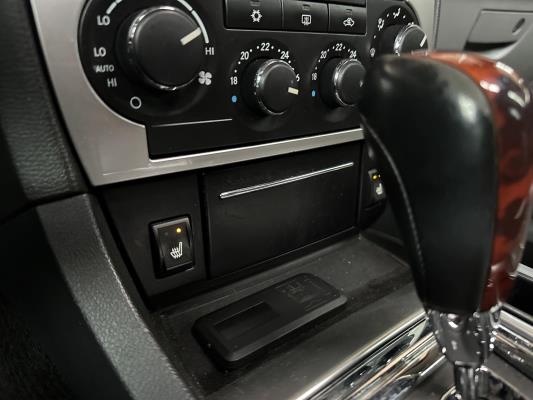 Chrysler 300C HEMI 5.7 V8 340PK 2005 