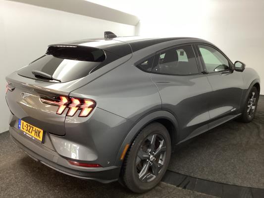 Ford Mustang Mach-E RWD 75 kWh 258pk 2021 (Origineel-NL), L-327-HK